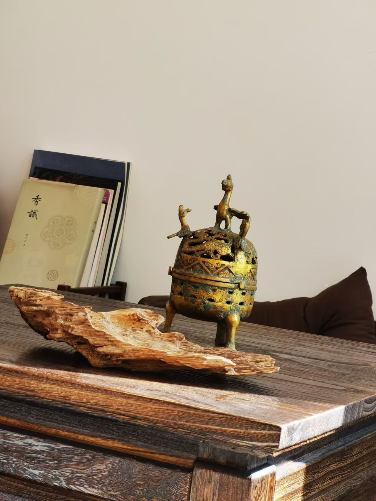 Beyond the Temple: Why Chinese Incense Became My Meditation Anchor