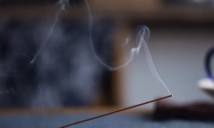 Handcrafted Chinese Incense: Cultural Home Fragrance & Meditation Aid